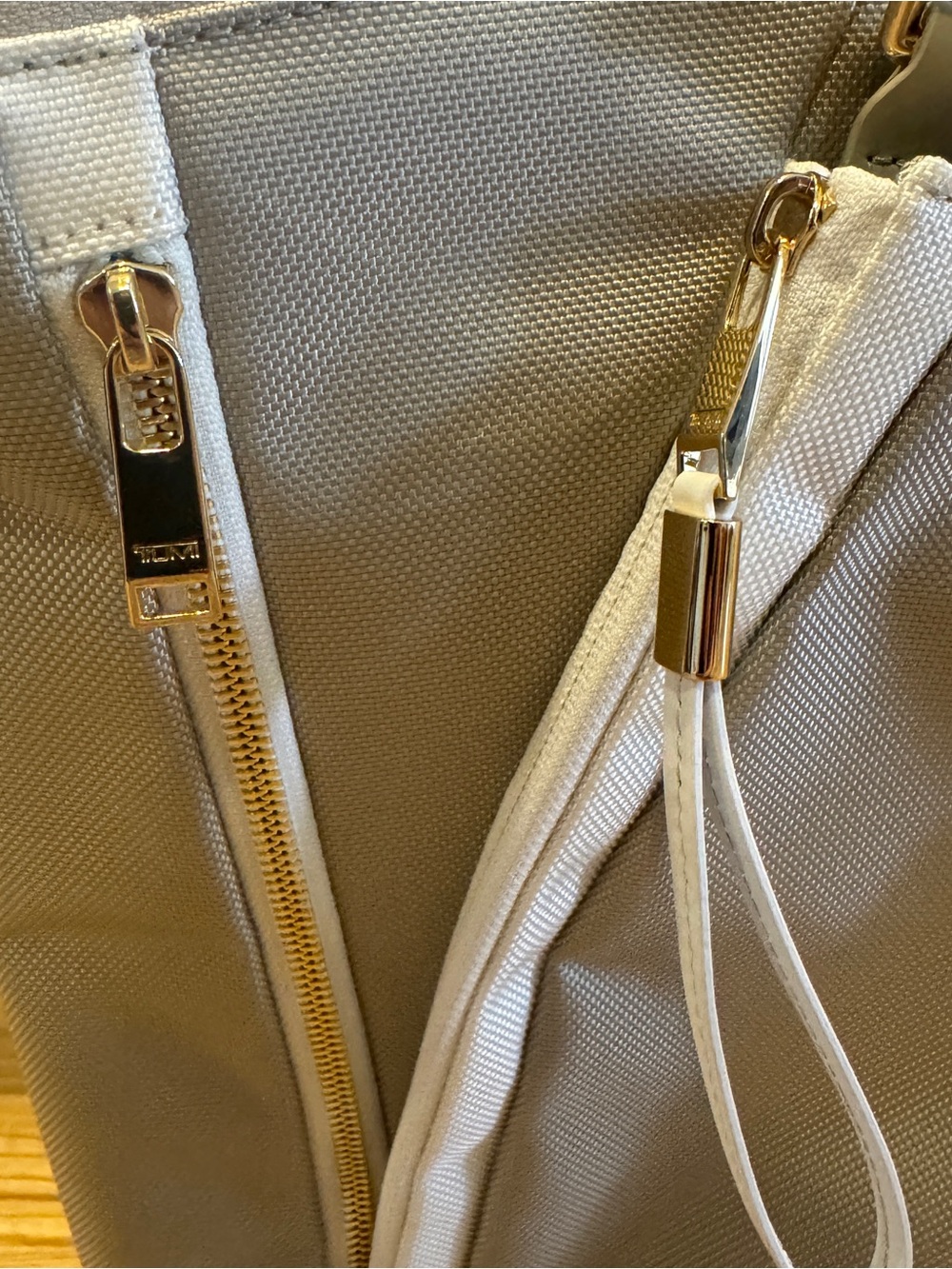 Tumi Beige and White Tennis Raquet Backpack - Picture 4 of 11